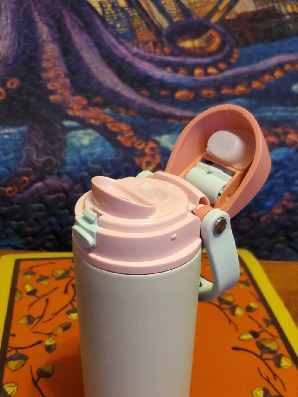 Pink & Soft-fern Green 24 Oz Insulated Travel Bottle